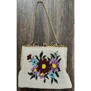 Vintage Small Beaded Purse Ivory w/Floral Pattern Gold-Tone Kiss Closure & Chain